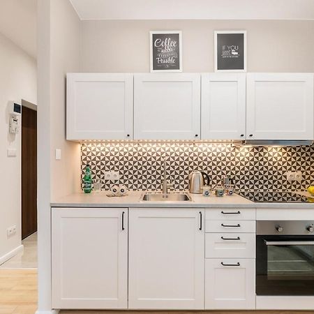 Twarda 14 - Elegant Apartment By Noclegi Renters Varşova Dış mekan fotoğraf